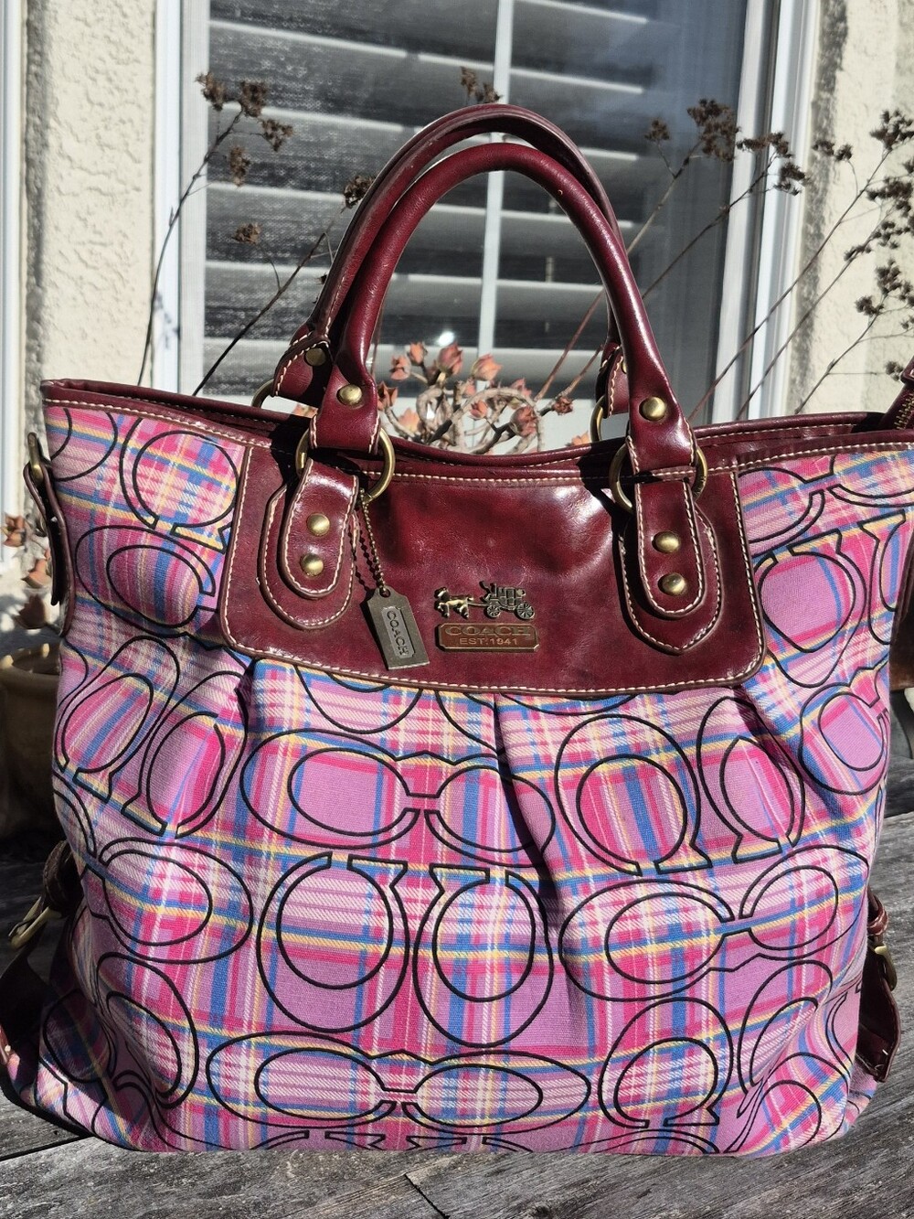 Rare Exclusive Vintage Coach Design